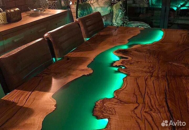 Стол из эпоксидной смолы на Заказ