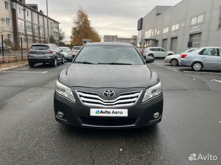 Toyota Camry 3.5 AT, 2010, 225 000 км