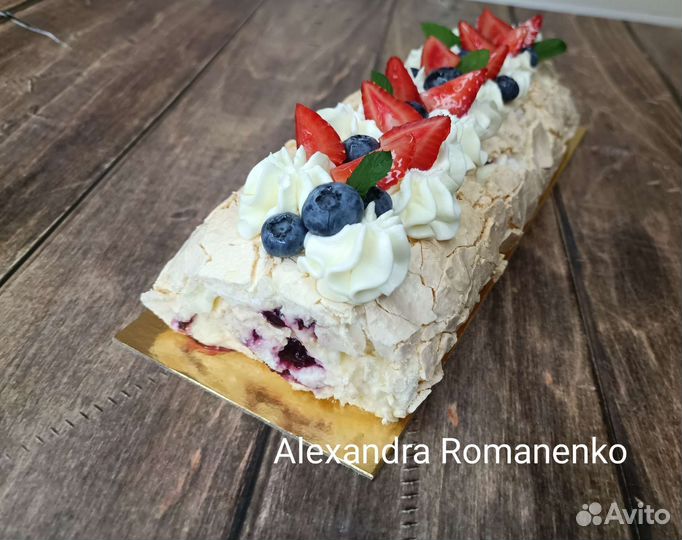 Меренговый рулет, выпечка, торты