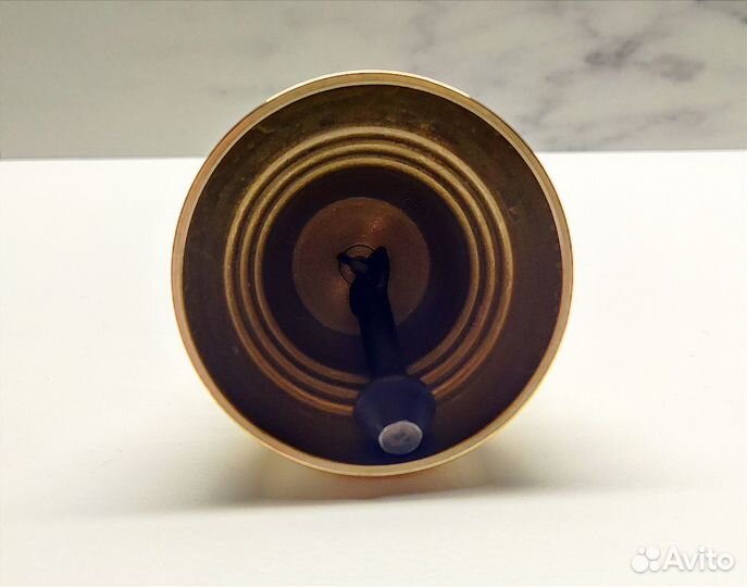 Крупный, латунный колокольчик Санкт-Петербург