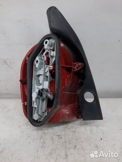 Фонарь задний правый Renault Modus хэтчбэк 5 дв