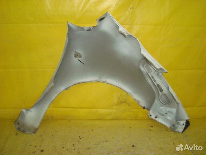Крыло переднее Toyota Prius NHW20 (Левое)