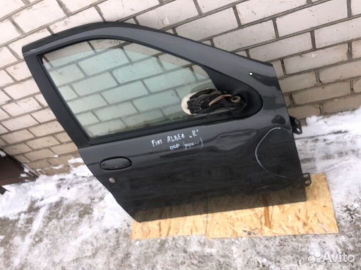 Дверь передняя правая Fiat Albea Palio Siena 2010