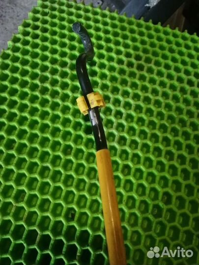 Упор капота opel astra j