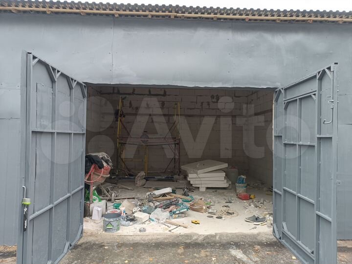 Гараж, > 30 м²