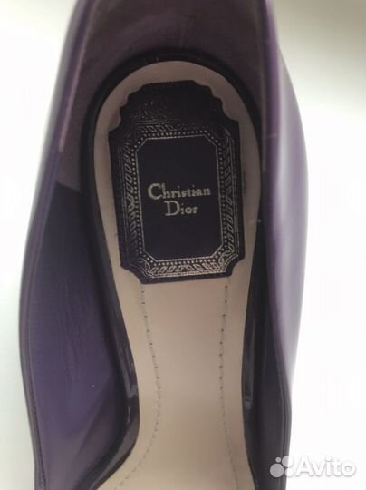 Туфли женские на танкетке бренда Dior