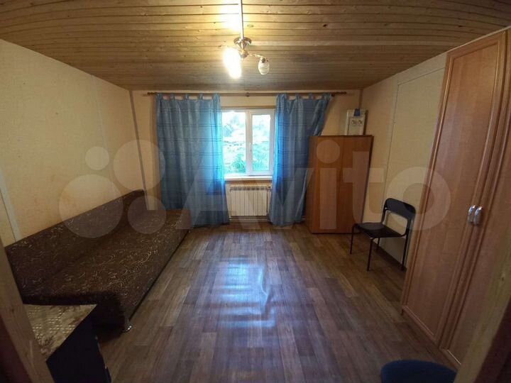 Комната 15 м² в 4-к., 2/2 эт.