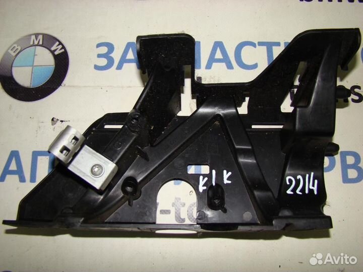 Кронштейн воздушного коллектора bmw e83 2004 2,5