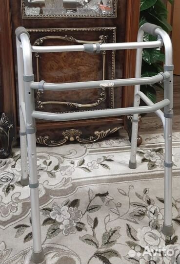 Ходунки для взрослых