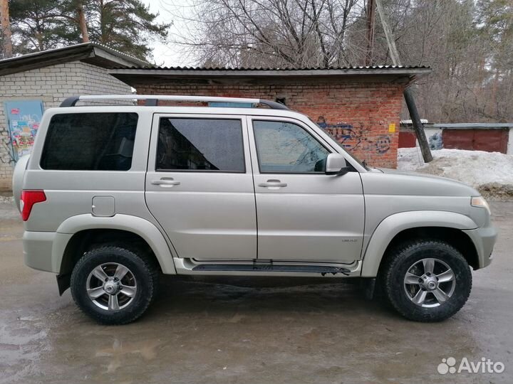 УАЗ Patriot 2.7 МТ, 2015, 138 000 км