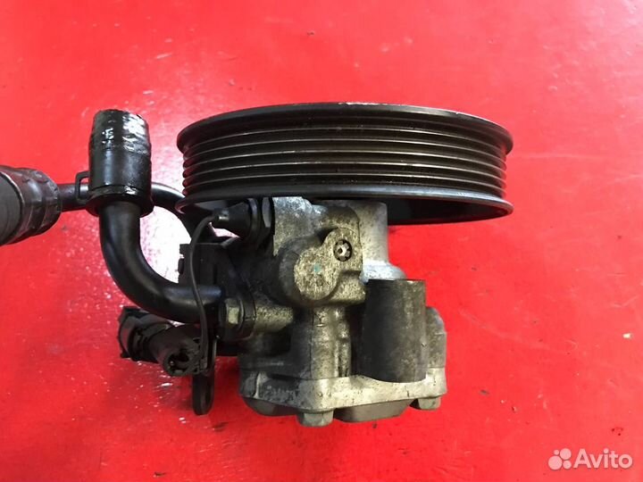 Насос гура Hyundai Tucson JM G6BA 2004