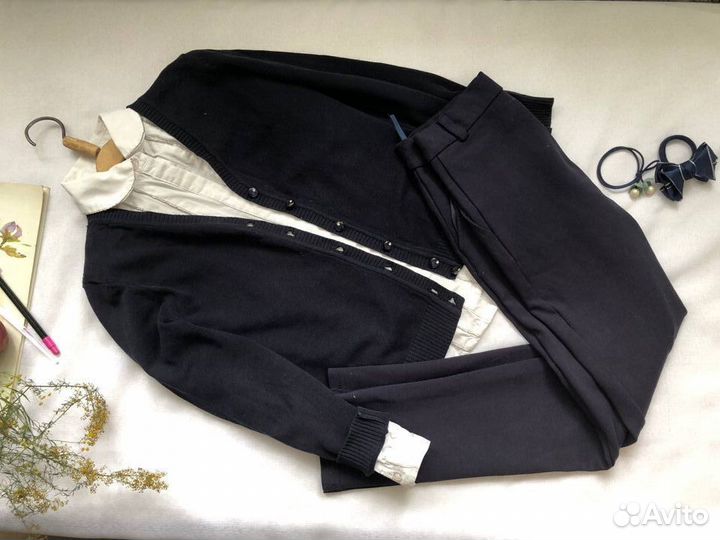 Школьная форма для девочки 128, колготки в подарок