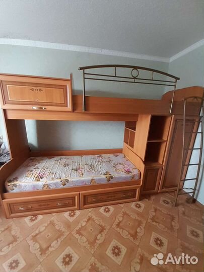 Модульная детская стенка