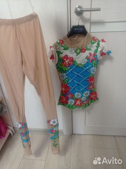 Костюм для фигурного катания, гимнастики и тд