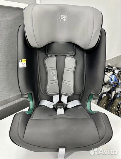 Автокресло Britax Romer Advansafix M i-size