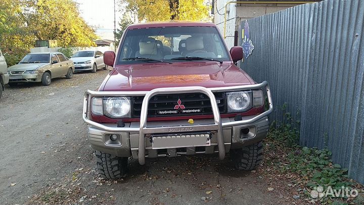 Mitsubishi Pajero 3.5 МТ, 1998, 285 300 км