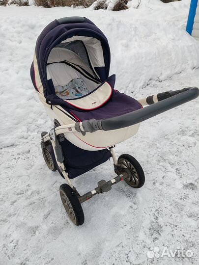 Прогулочная коляска зимняя - осенняя бу