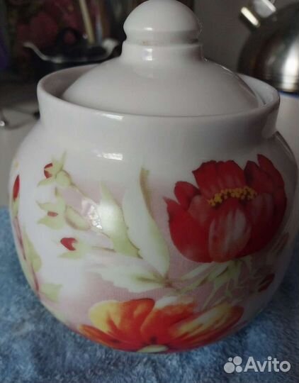 Сахарница или горшок керамический