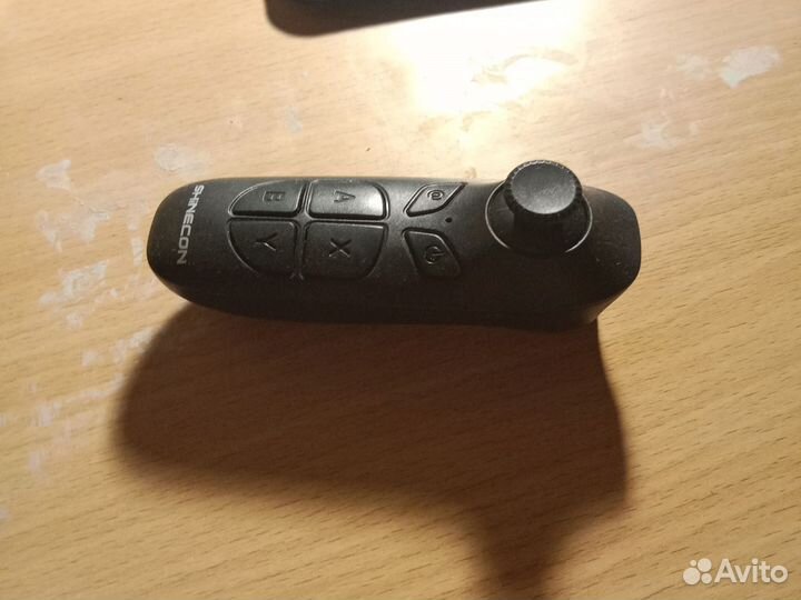 Очки виртуальной реальности для телефона