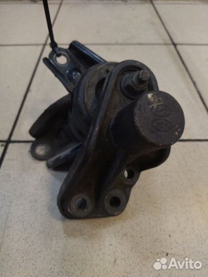 Подушка двигателя правая Kia Rio 3