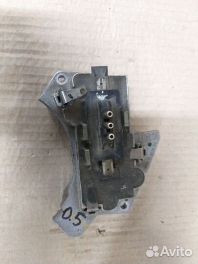 Резистор отопителя печки Mercedes-Benz W202