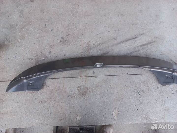 Спойлер Toyota Ractis