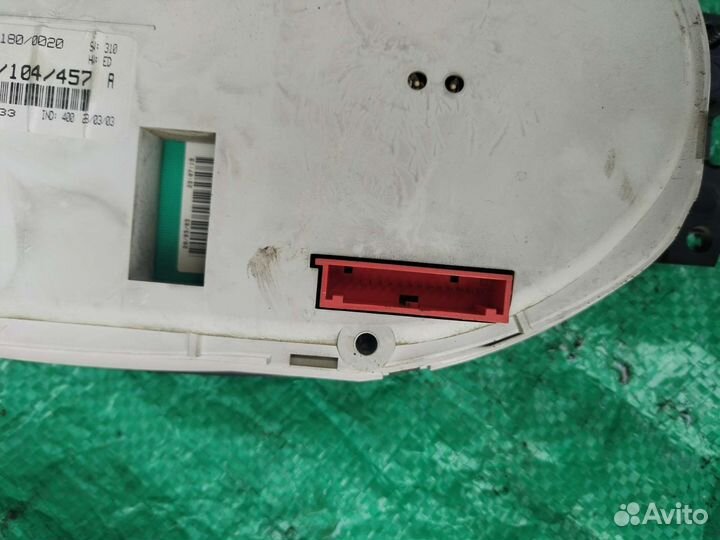 Щиток приборов Рено Симбол 2003г