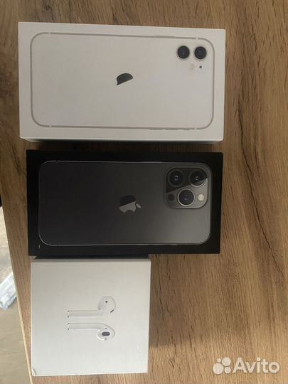 Коробка от iPhone 11 и 13 pro airpods