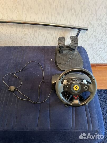 Игровой руль с педалями Thrustmaster Ferrari GT