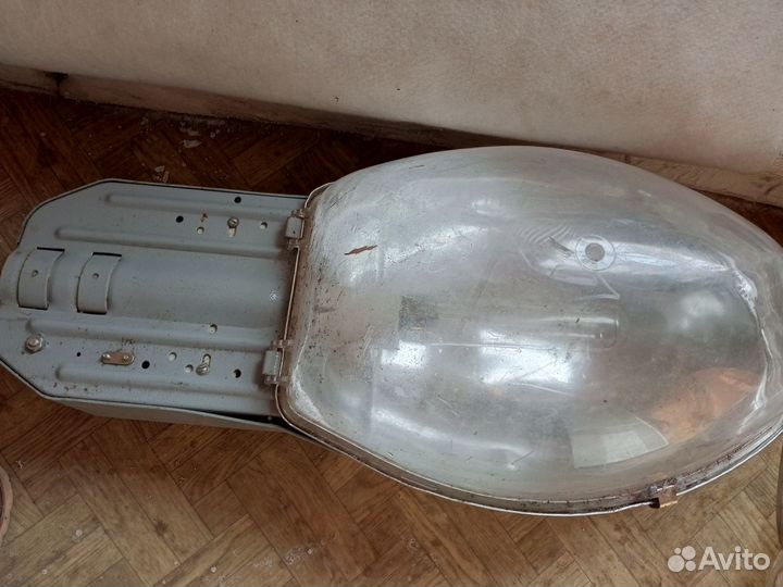 Фонарь уличный