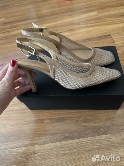 Босоножки uterque