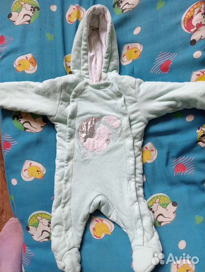 Отдам бесплатно вещи на девочку