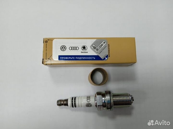 Свеча зажигания VAG 101000035HJ audi VW skoda