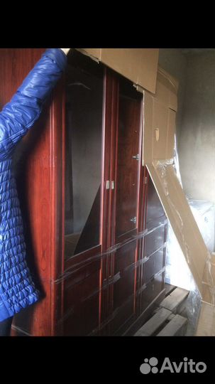 Мебель из красного дерева, массив