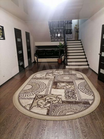 Коттедж 361,8 м² на участке 15 сот.