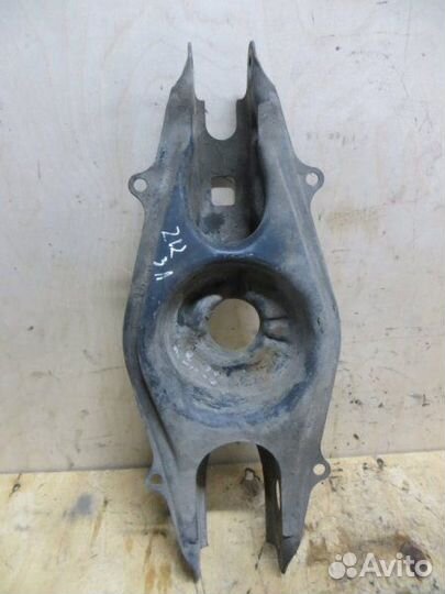 Рычаг под амортизатор задний Mercedes-Benz E-Class