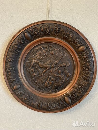 Тарелка-панно из металла