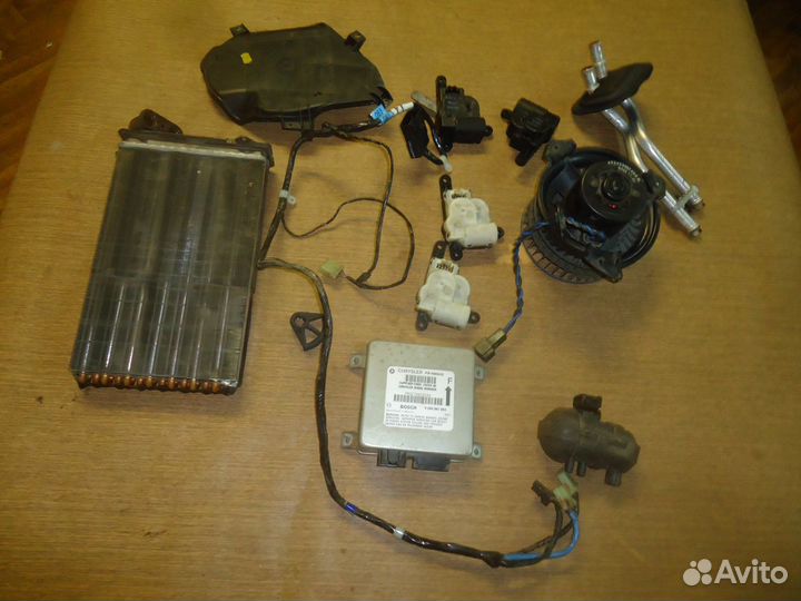 Радиатор отопителя Chrysler Voyager 3