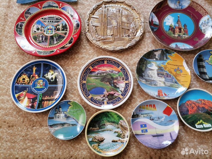 Сувенирные тарелки