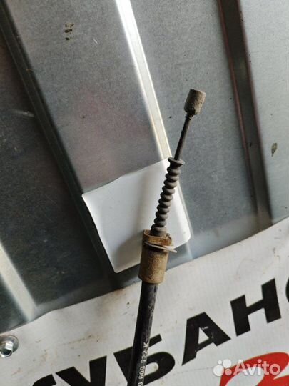 Трос стояночного тормоза Volkswagen Passat B5 ADR