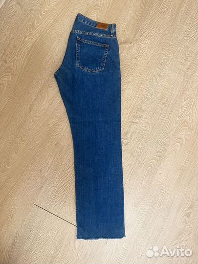 Джинсы женские