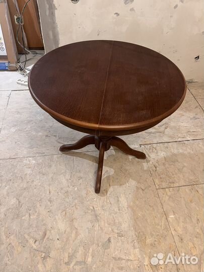 Кухонный стол