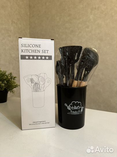 Набор силиконовых кухонных принадлежностей 12в1