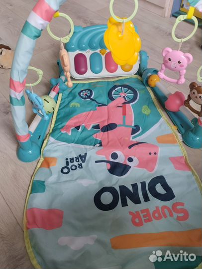 Развивающий коврик