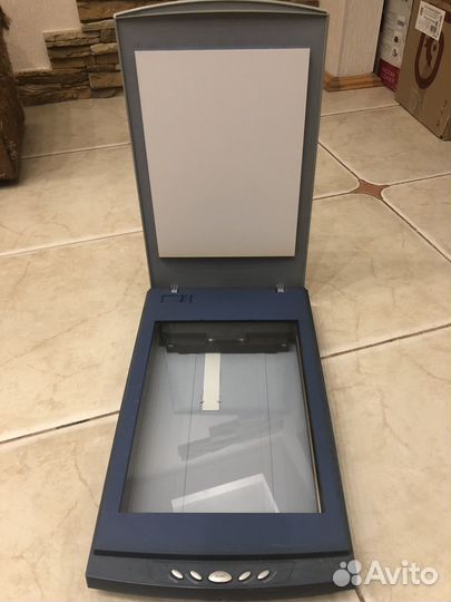 Сканер Genius Color Page-Vivid 4