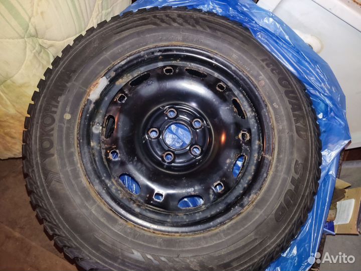 Yokohama IceGuard Stud IG65 175/70 R14