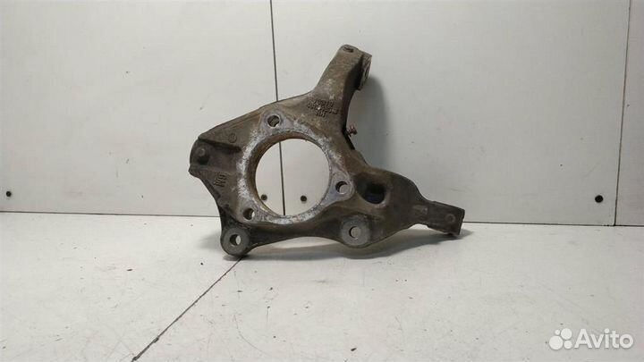 Кулак поворотный передний правый Opel Astra J