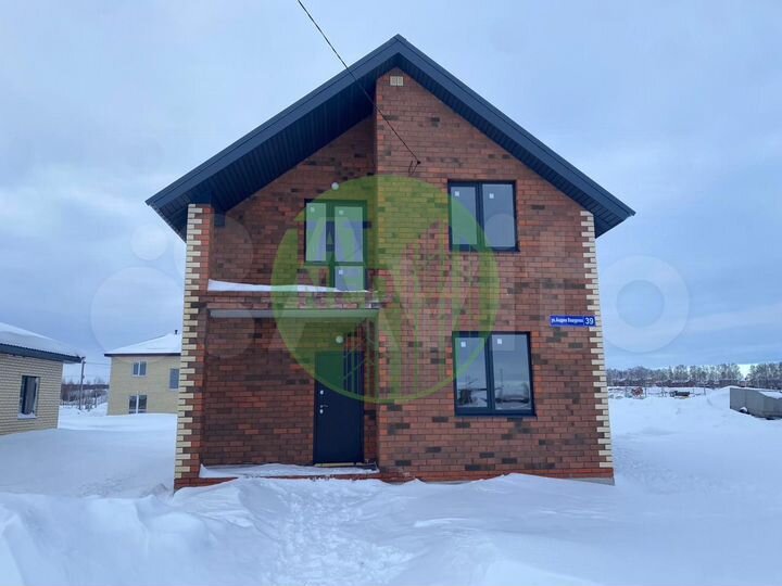 Коттедж 146 м² на участке 10 сот.