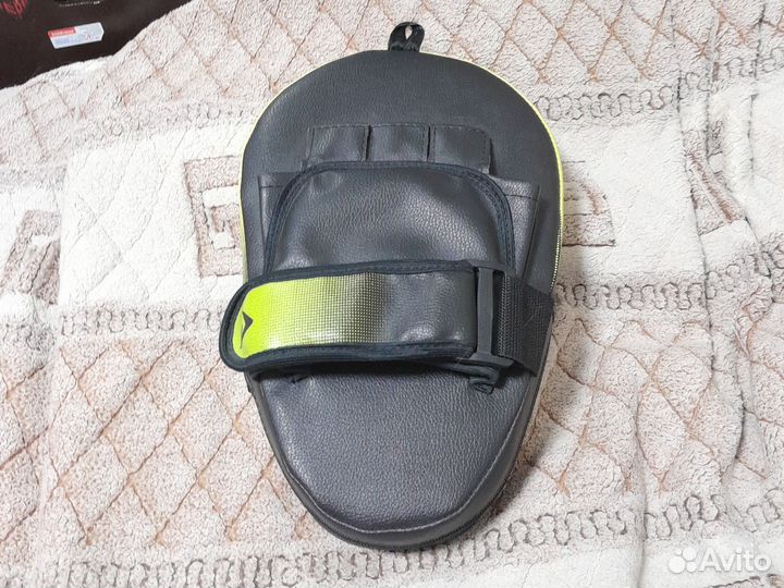 Лапа боксёрская, макивара