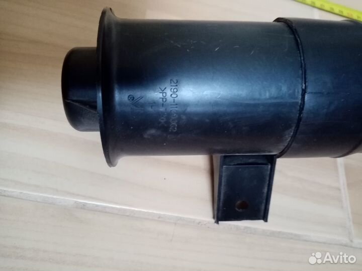 Патрубок холодного забора воздуха ваз 2190 